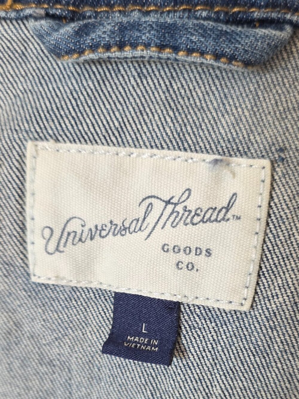 Universal Thread Denim Trucker Jacket - Picture 8 of 10